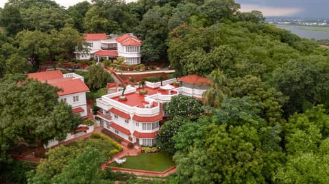 Property building, Natural landscape