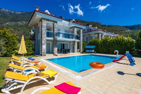 Property building, Patio, Day, Mountain view, Pool view, Swimming pool