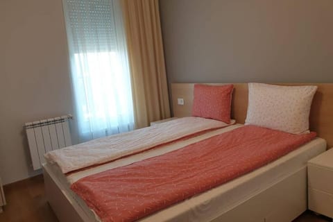 Diagonala 2 Apartment in Novi Sad