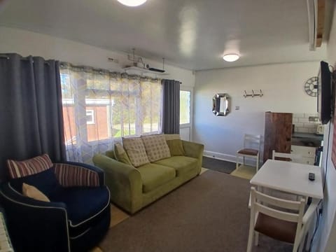 Bucklands - Chalet 15 Apartment in England