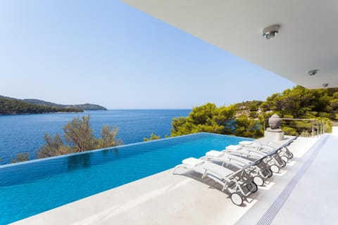 Villa Style and Sea Villa in Dubrovnik-Neretva County