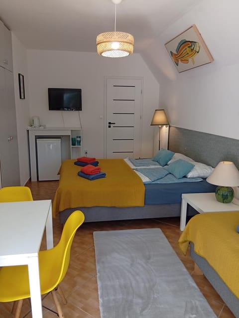 Living room, Photo of the whole room, Bedroom