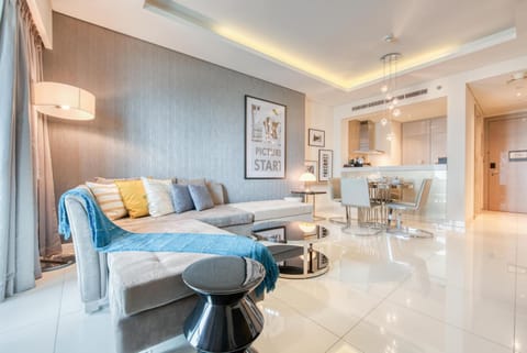 Kitchen or kitchenette, Living room, Seating area