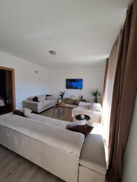 Apartman with Adriatic view "Biočić" Apartment in Šibenik-Knin County, Croatia