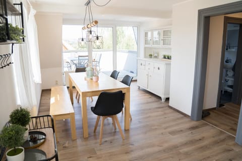 Living room, Seating area, Dining area
