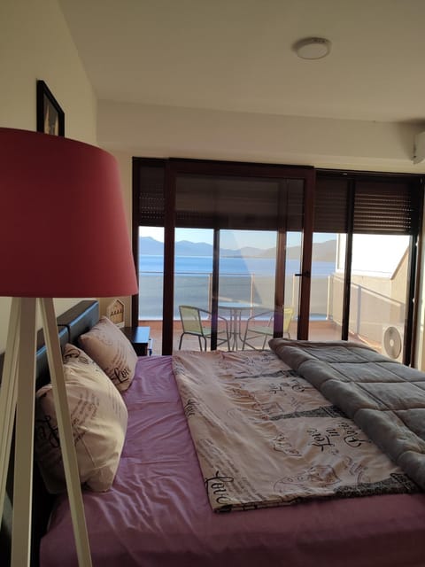 Bed, Bedroom, Sea view