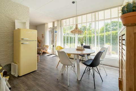 Toekomst 26 - Ouddorp NOT INTENDED FOR COMPANY OR WORK-RELATED STAYS House in Ouddorp