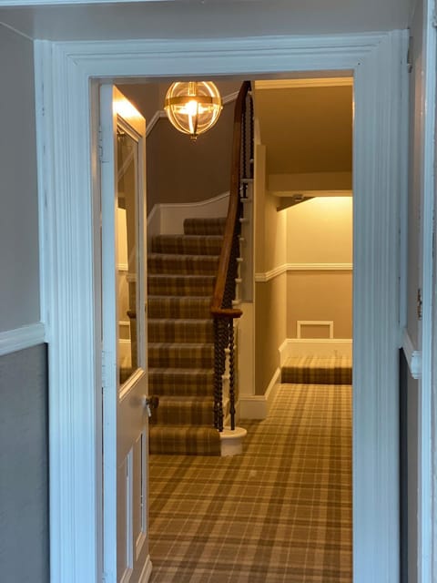 Adrian's Guest House Bed and Breakfast in Inverness