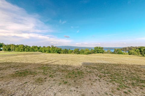 Lakeview Condo Apartment in Moosehead Lake