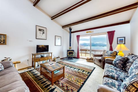 Lakeview Condo Apartment in Moosehead Lake