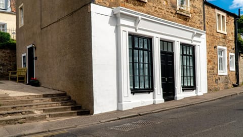 The Old Paint Shop Apartment - Centrally Situated Apartment in Anstruther