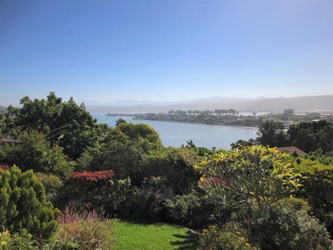 View (from property/room), Garden view, Lake view