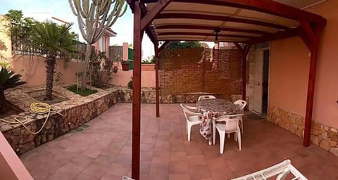 Patio, BBQ facilities