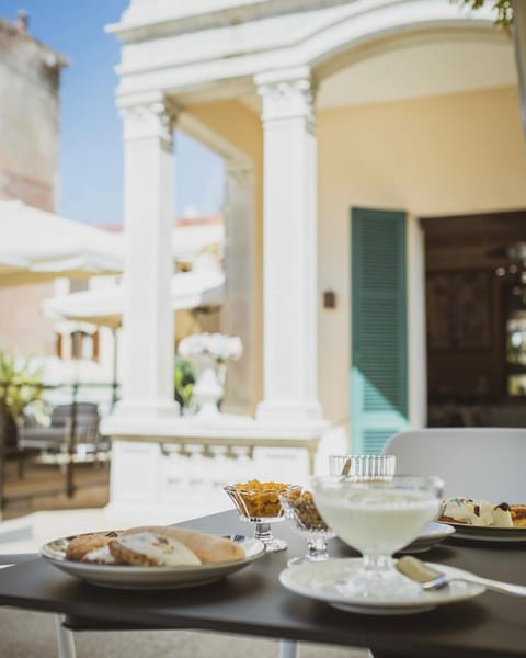Garden, Balcony/Terrace, Breakfast
