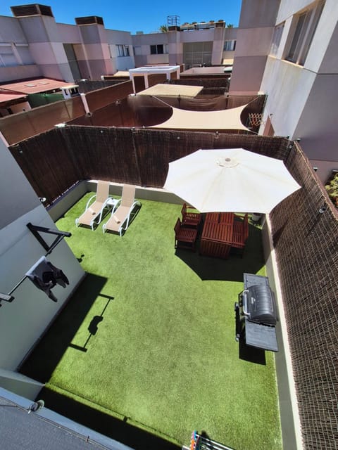 BBQ facilities, Balcony/Terrace