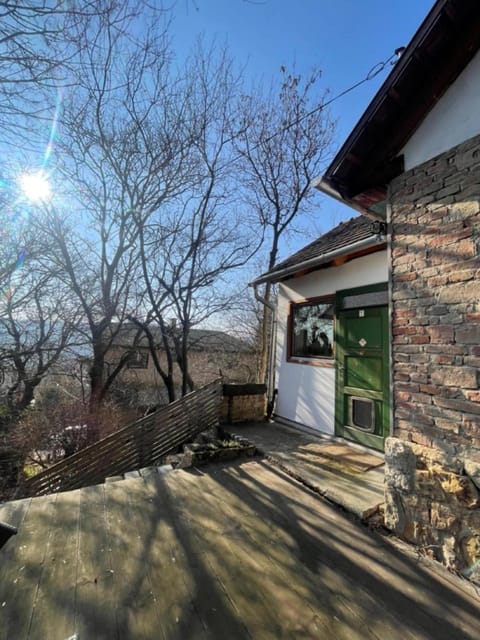 Property building, Bird's eye view, View (from property/room), Balcony/Terrace, Text overlay, Garden view, Mountain view, VIP