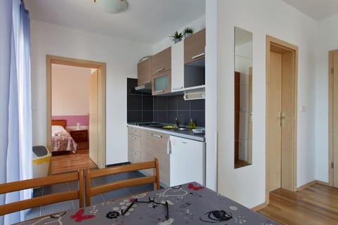 Komforan apartman 2+2 Apartment in Hvar