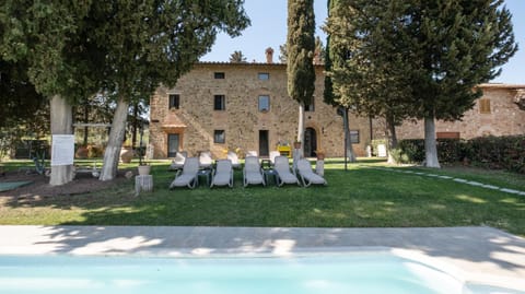 Property building, Garden, Garden view, Swimming pool