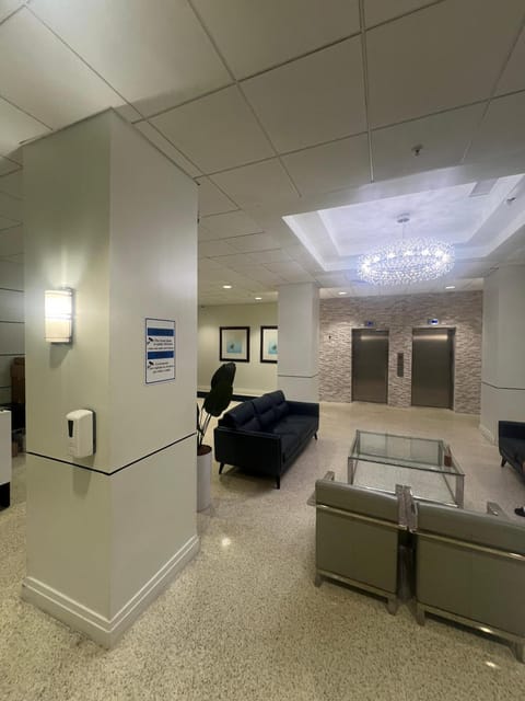 Ocean view Hollywood Apartment in Hollywood Beach