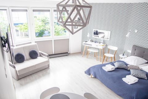 Bed, Living room, Photo of the whole room, Seating area