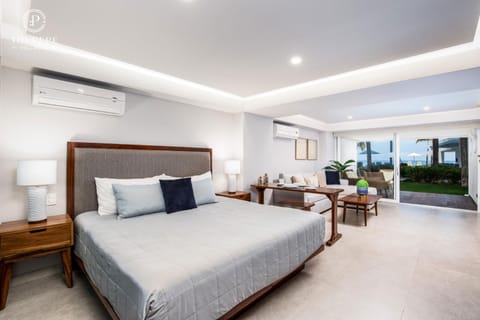 Bed, Balcony/Terrace, Living room