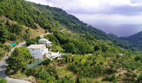 Property building, Natural landscape, Bird's eye view, Mountain view, Location