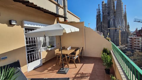 Balcony/Terrace, Landmark view