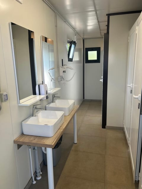 Camper Umma Campground/ 
RV Resort in Banjole