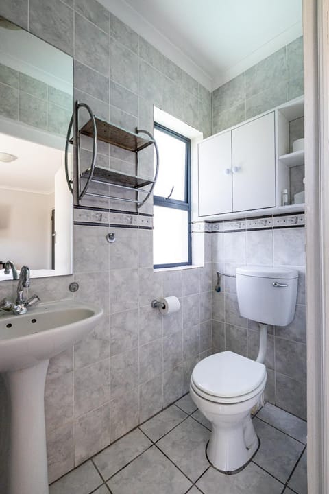 HOUSE 72 Bed and Breakfast in Cape Town