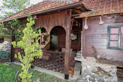 Vajat BB House in Zlatibor District, Serbia