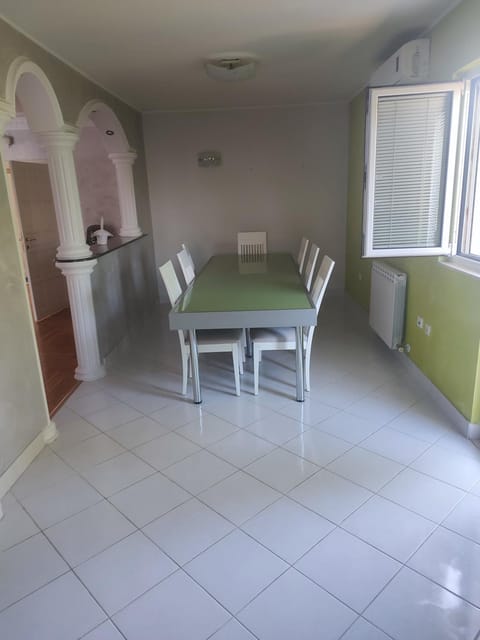 VILA LUKA Villa in Podgorica