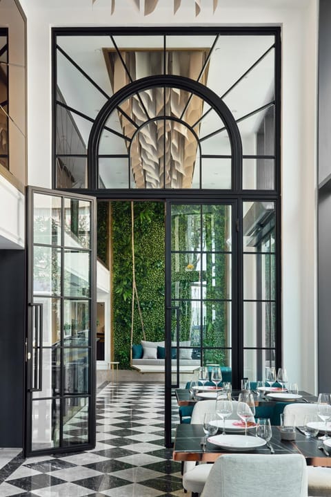 Restaurant/places to eat, Lobby or reception