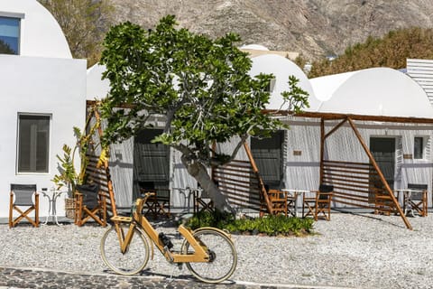 Property building, Day, Natural landscape, Cycling