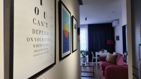 Living room, Decorative detail, Seating area