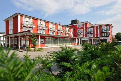 Facade/entrance, Day, On site, Shopping Area
