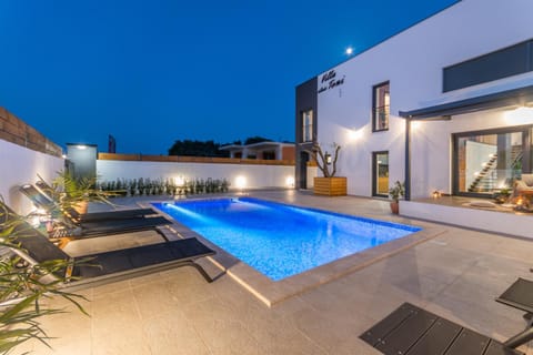 Villa stric Toni Villa in Šibenik-Knin County, Croatia