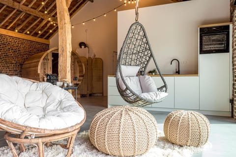 De Hoeveschuur Bed and Breakfast in Flanders