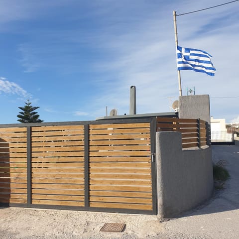 Sagma Villas with Pool Villa in Perissa