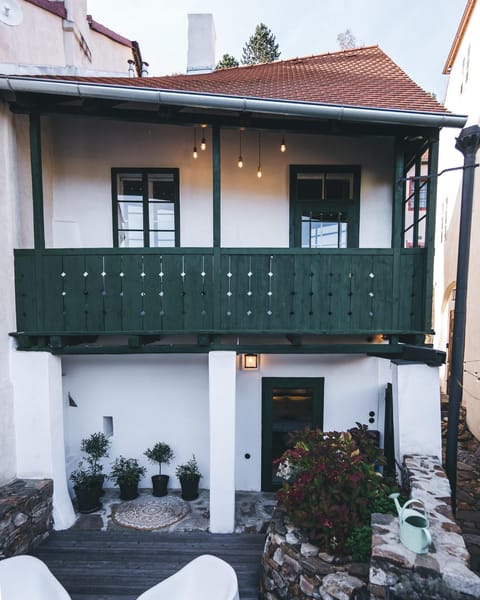 Property building, Day, View (from property/room), Balcony/Terrace
