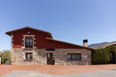 Property building, Day, Natural landscape, Landmark view, Mountain view