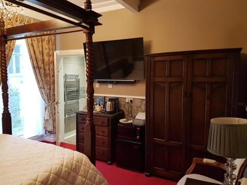 Bed, Bathroom, TV and multimedia, Coffee/tea facilities, Bedroom, Garden view, wardrobe