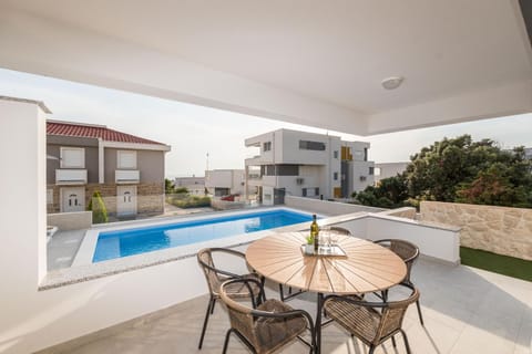 Sara luxury apartment with a pool Apartment in Novalja