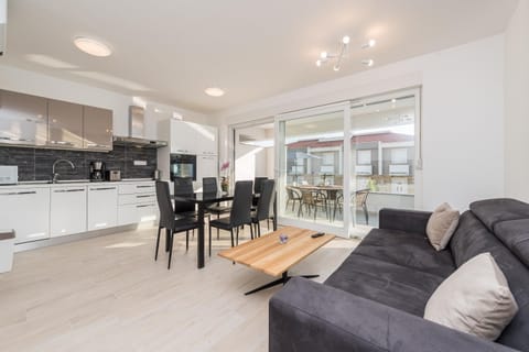 Sara luxury apartment with a pool Apartment in Novalja