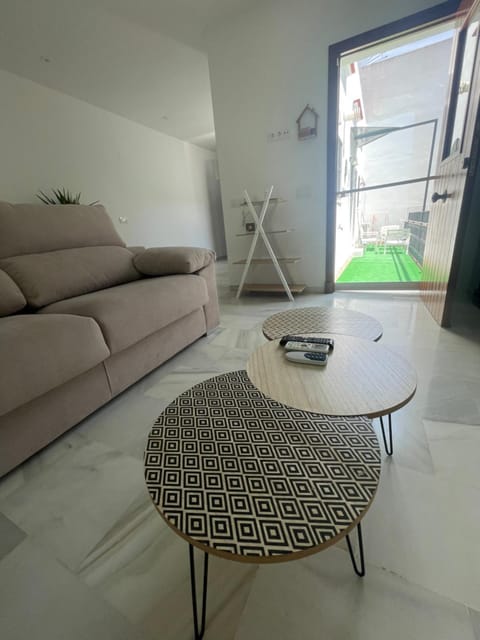 Living room, Lounge or bar