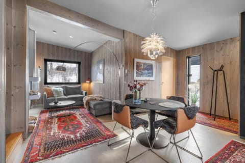 Living room, Seating area, Dining area