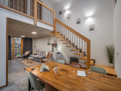 Living room, Photo of the whole room, Seating area, Dining area