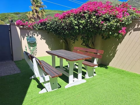 100 m's from the beach with views Villa in Cape Town