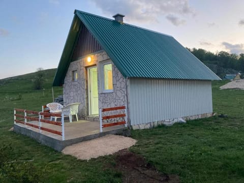 GUEST HOUSE TEA 2 ORGANIC FOOD AND DEGUSTATION TEA House in Montenegro