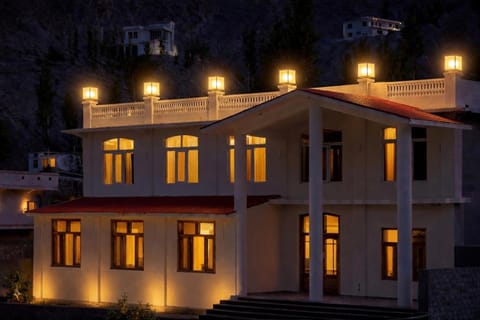 Property building, Night