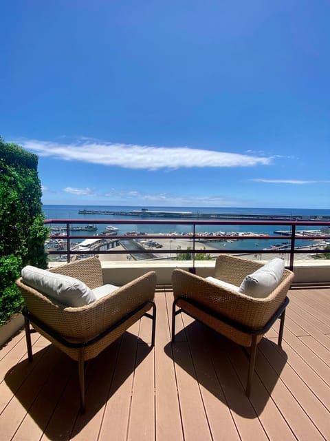 Property building, Balcony/Terrace